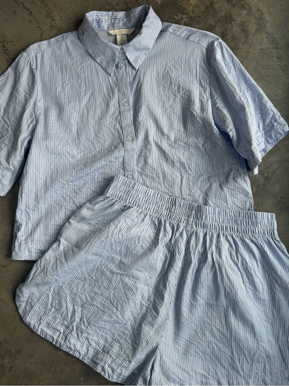H&M Matching Set Short Sleeve Button-up & Shorts